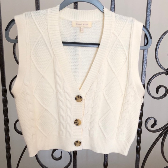 Hazel Moon women’s vest - Picture 2 of 7